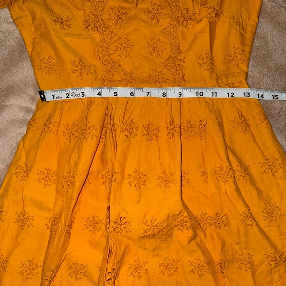 Madewell Scalloped Eyelet Midi Dress - Picture 6 of 6